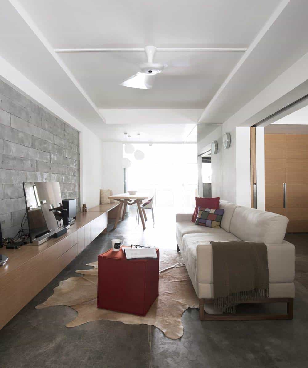 A contemporary apartment, Singapore style