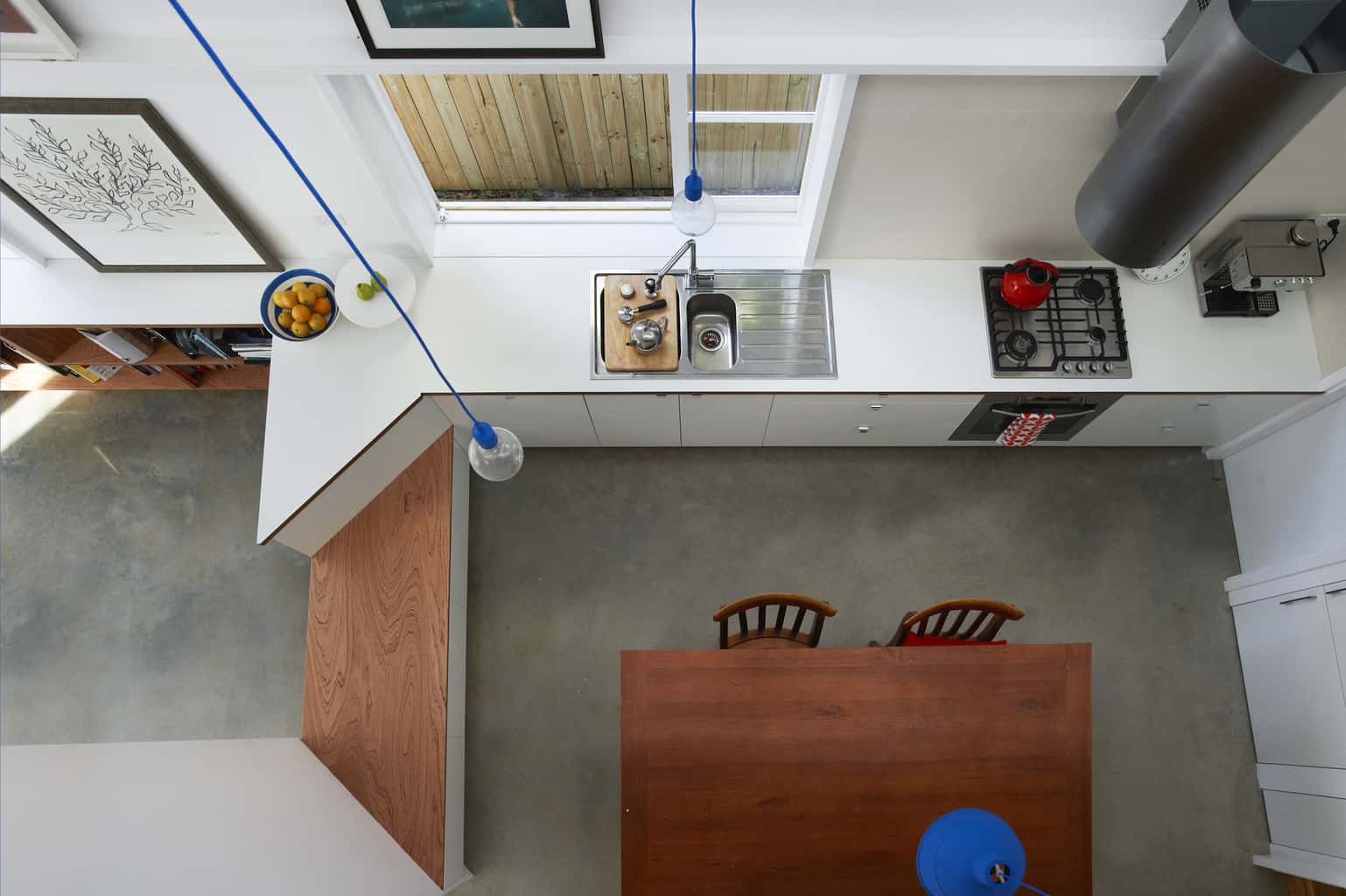 Freshwater semi architecture bringing the natural light in