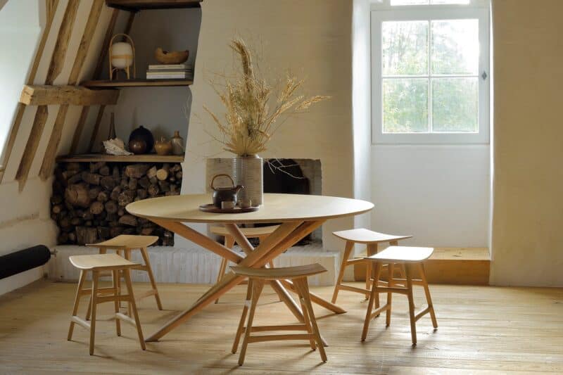 Mikado round dining table