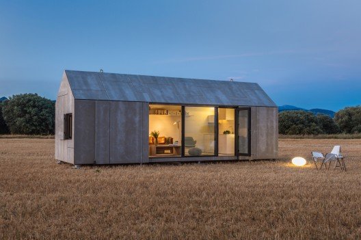 Made in Spain: a super cool pre-fab house