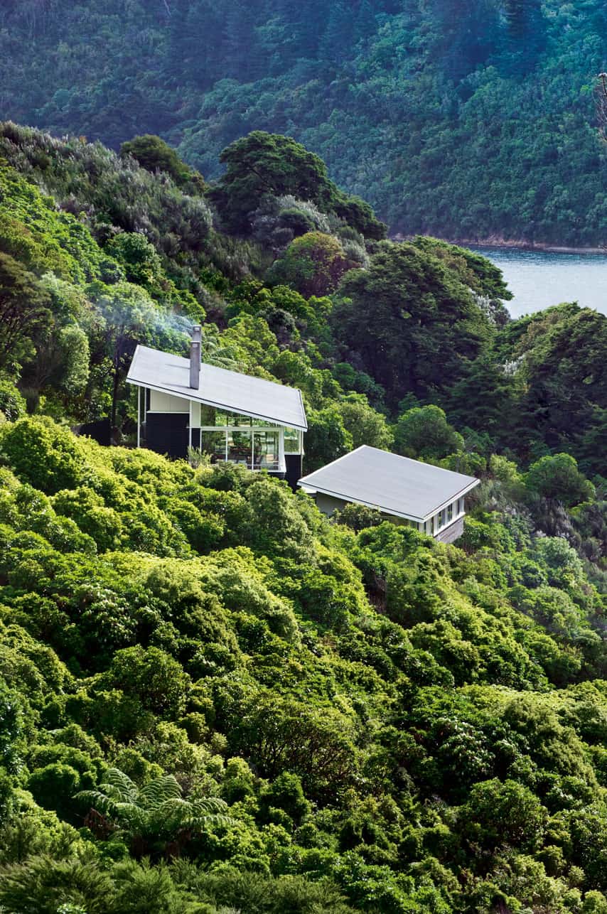 Architectural ‘platform in the bush’