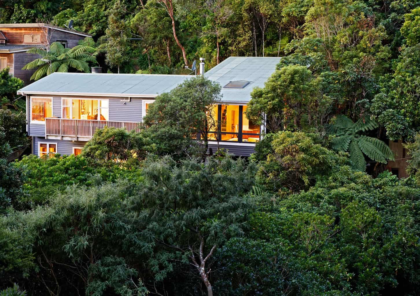 Modern new architectural vision for a cottage in York Bay