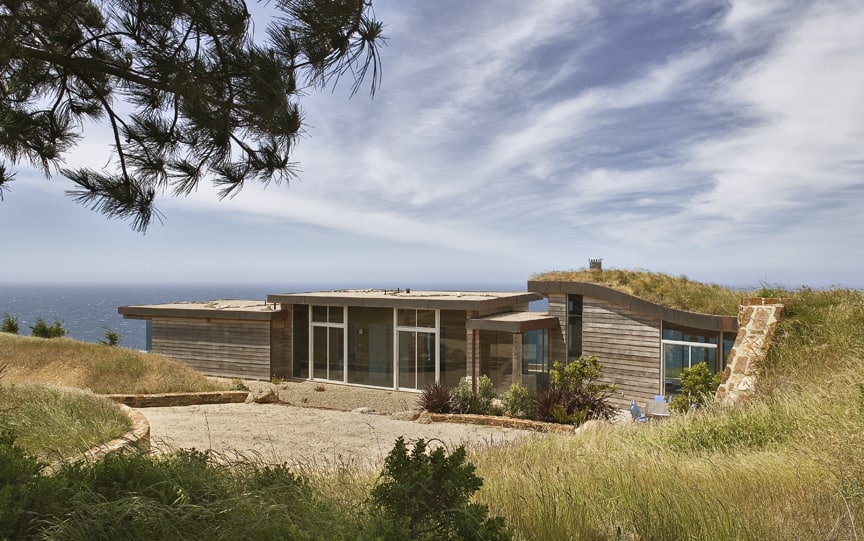Seamless and sustainable architecture in Big Sur, California