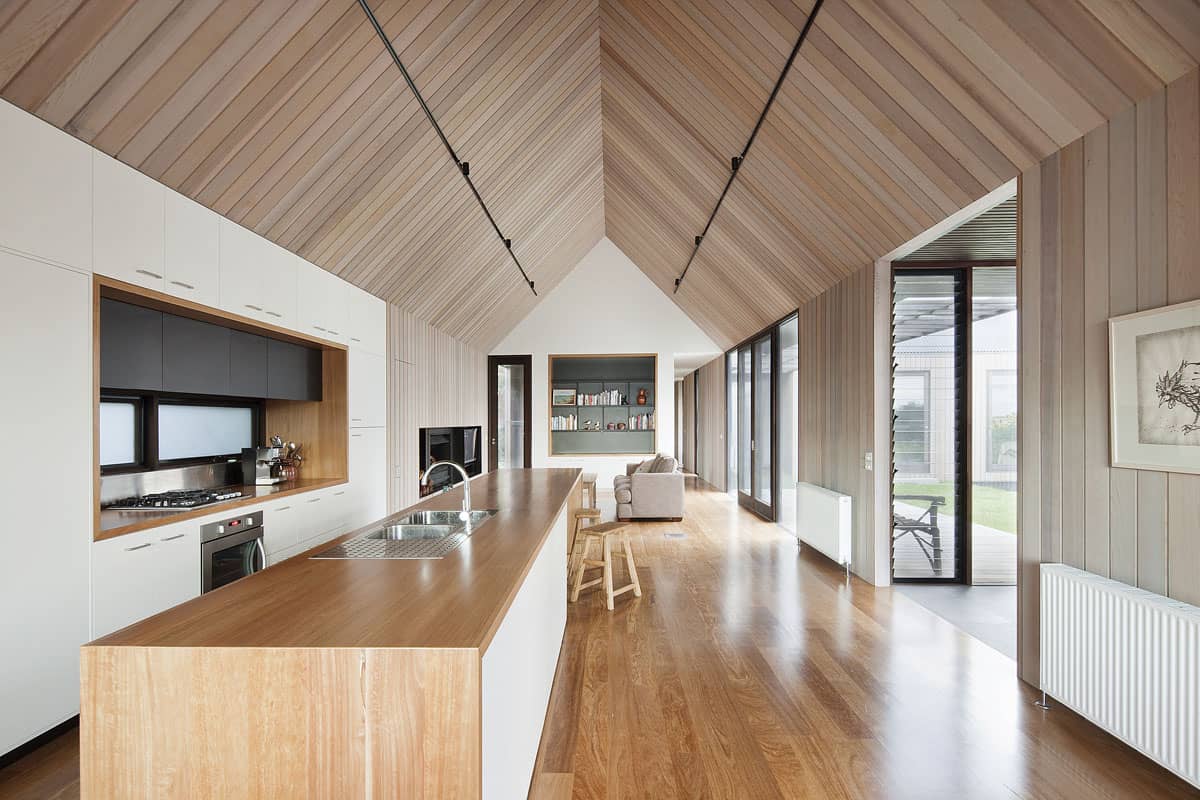Pavilion architecture for Barwon Heads beach house