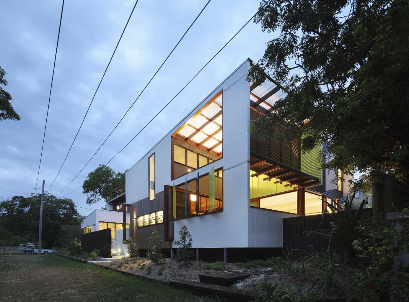 Pod style architecture on Stradbroke Island