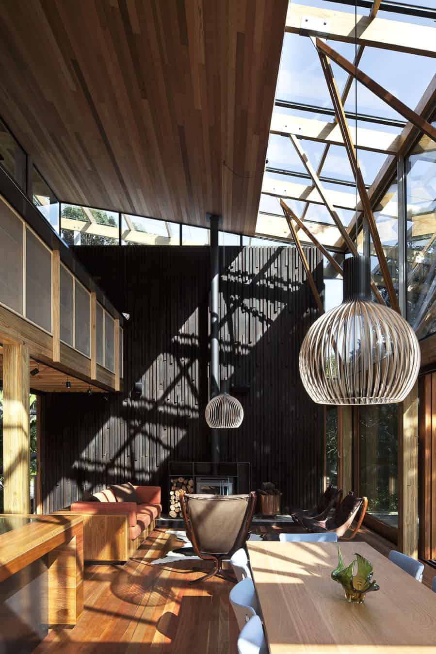 under pohutukawa hse 5277