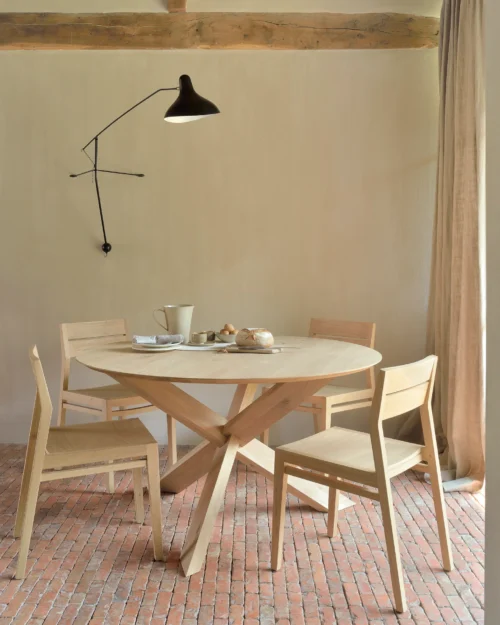 Ethnicraft oak circle round dining table